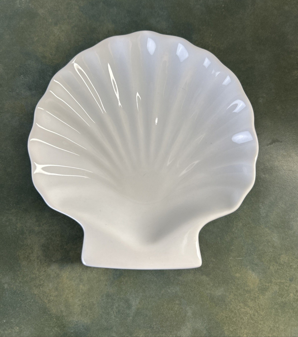 Porcelain by Design White Porcelain Scallop Sea Shell Dessert Trinket Soap Dish